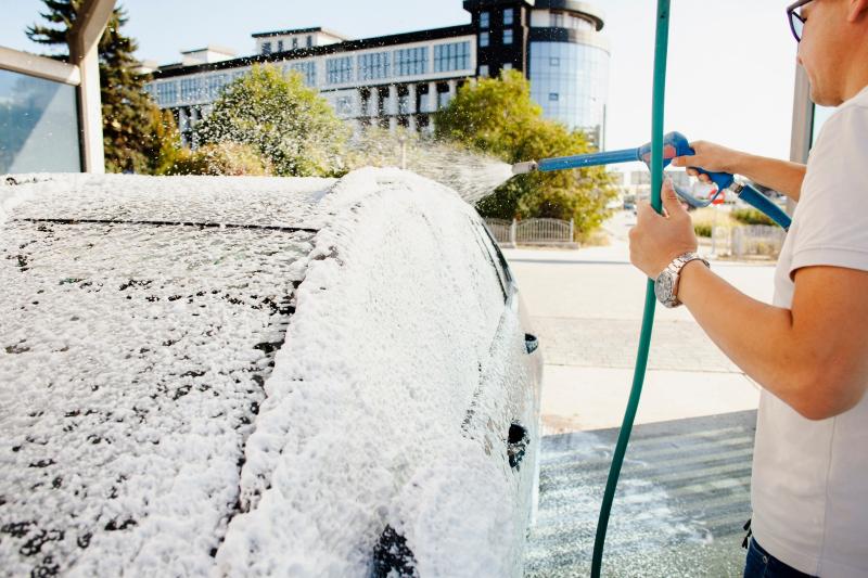 Freepik - Lavado de autos