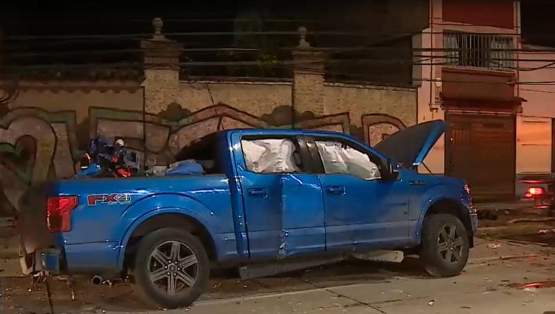 Llevaban 18 espejos de vehículos: Dos detenidos tras persecución en Santiago