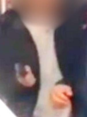 RRSS - Hombre fue sorprendido con arma de fuego en Metro de Santiago