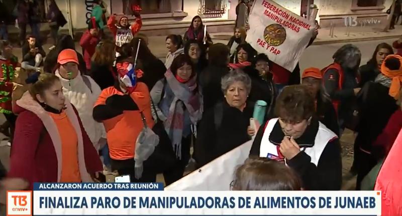 Alcanzaron un acuerdo: Fin al paro de manipuladoras de alimentos de Junaeb