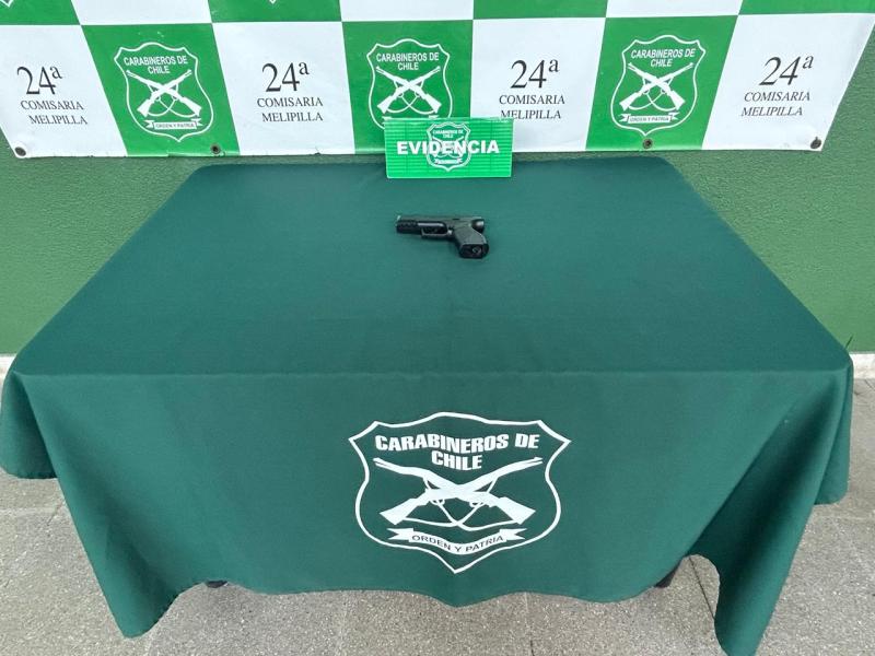 Carabineros - Tres menores de edad fueron detenidos por robo de automóvil en Talagante