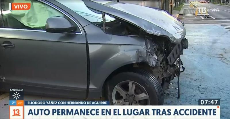 Auto chocado en Providencia