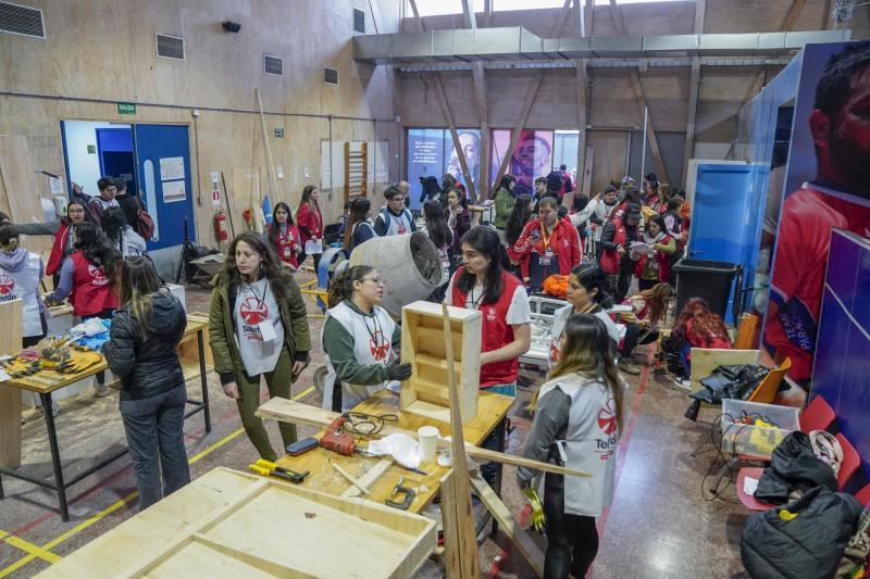 Más de 550 voluntarios de Teletón ayudaron a mejorar viviendas de pacientes