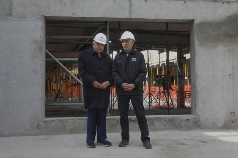 Mario Kreutzberger visita obras del futuro Instituto Teletón en Rancagua