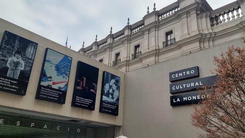 EFE - Se inauguró la exposición “Por la línea corre el tren” que muestra los 140 años de Ferrocarriles del Estado