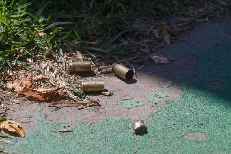 Agencia Uno - Hombre mató a su expareja de un disparo en la cabeza y viajó más de 500 kilómetros para enterrar el cuerpo (referencial)