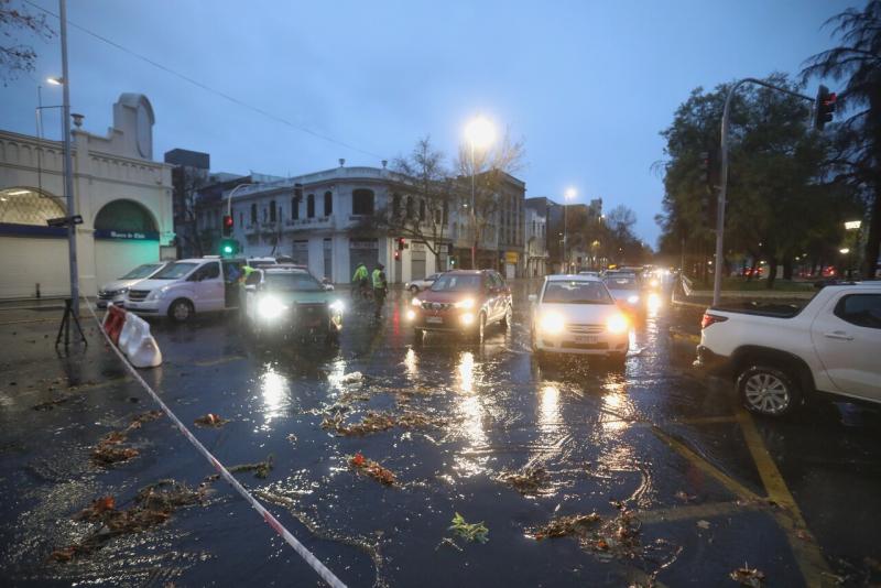 Agencia Uno - Sistema frontal esta mañana en la RM