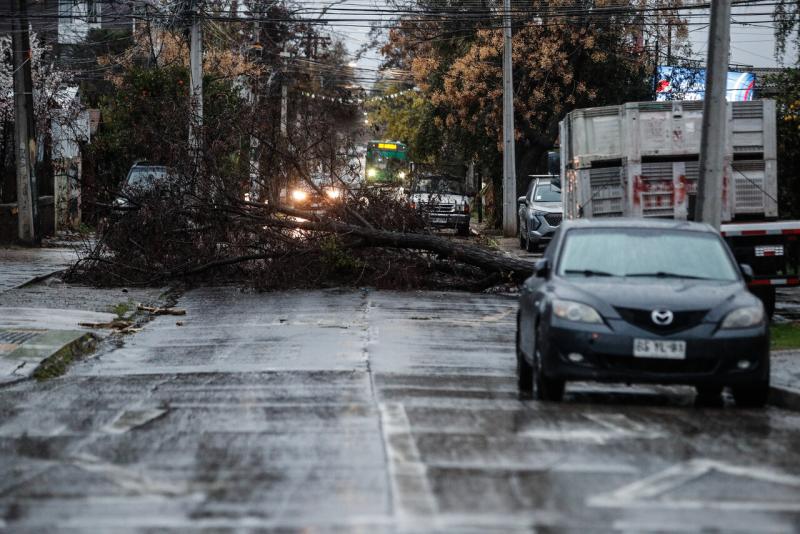 Agencia Uno - Sistema frontal esta mañana en la RM