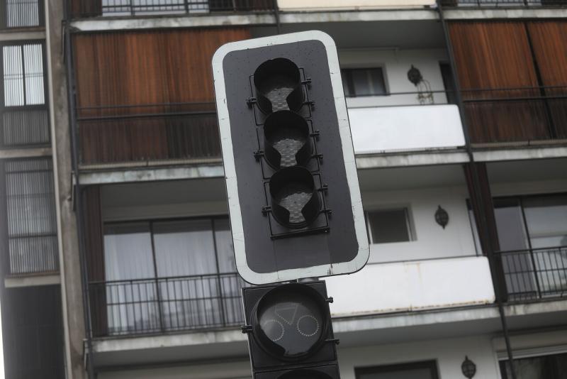 Agencia Uno - Sernac oficia empresas por corte de luz