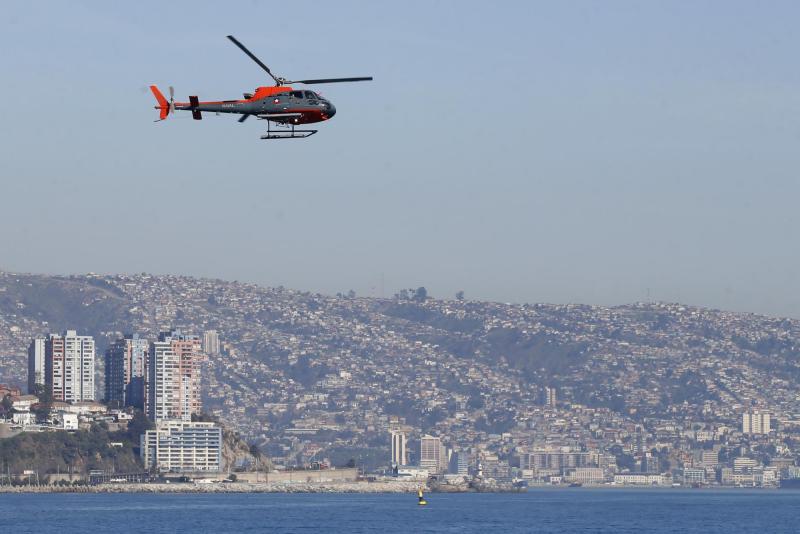 ATON - Búsqueda de niña arrastrada por el mar en Viña del Mar