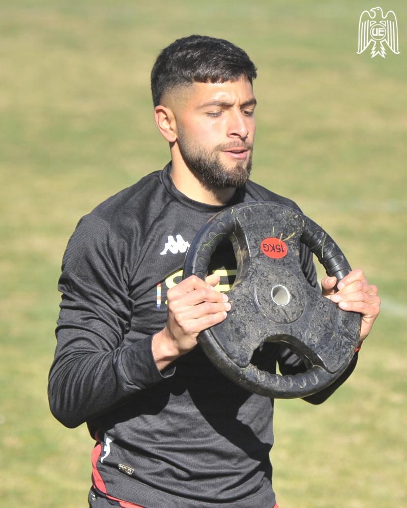 Jeyson Rojas y su primer día. Crédito: Unión Española.