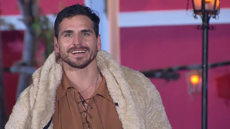 Canal 13 - Pangal Andrade en '¿Ganar o Servir?'