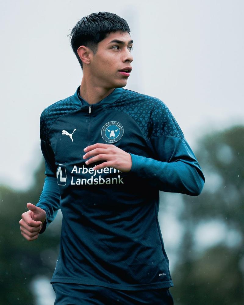 Darío Osorio está captando la atención de varios clubes - Créditos: @fcmidtjylland