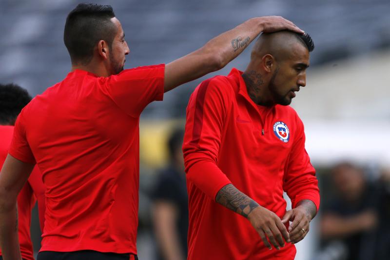 Mauricio Isla y Arturo Vidal en la Selección Chilena - Créditos: Photosport