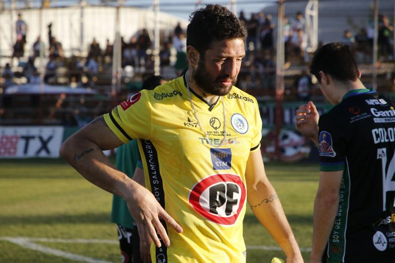 Mauricio Viana se retiró del fútbol por una grave enfermedad - Crédito: Photosport