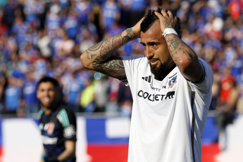 Arturo Vidal quedó fuera del duelo de Colo Colo ante Junior - Crédito: Photosport