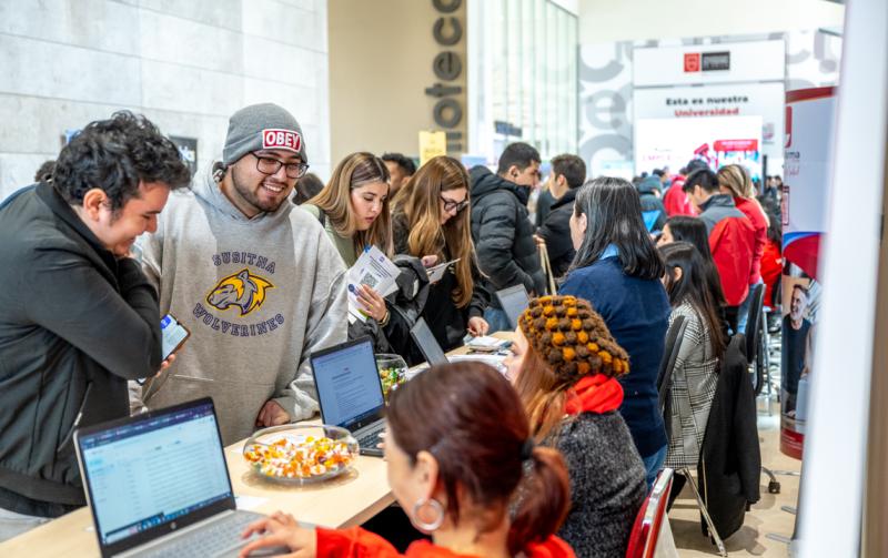 Feria laboral Punto Empleo en Providencia