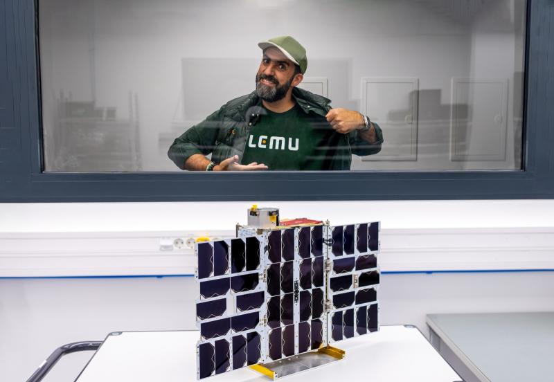 SpaceX lanzará un satélite chileno al espacio - Lemu