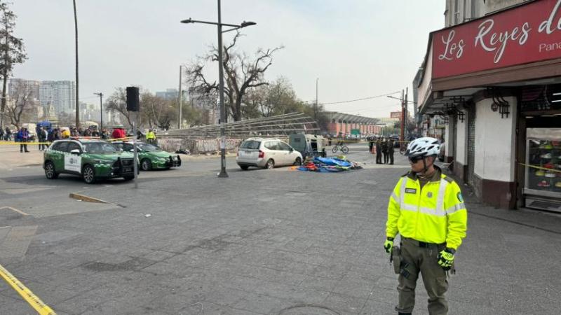 T13 - https://www.t13.cl/noticia/nacional/recoleta-asesinan-comerciante-ambulante-plena-luz-del-dia-rodeado-gente-medio-v-17-8-2024