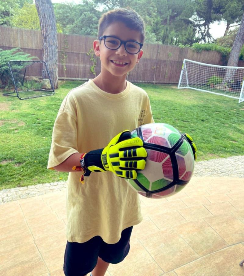 Claudio Bravo le tiene fe a su hijo Mateo - Crédito: X @C1audioBravo