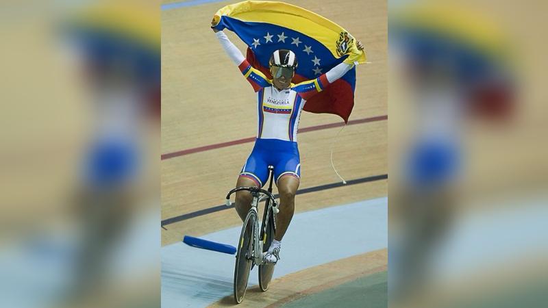 @DanielaLarreal - Daniela Larreal Chirinos