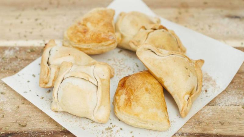 La mejor empanada dieciochera - Panadería Tomás Moro