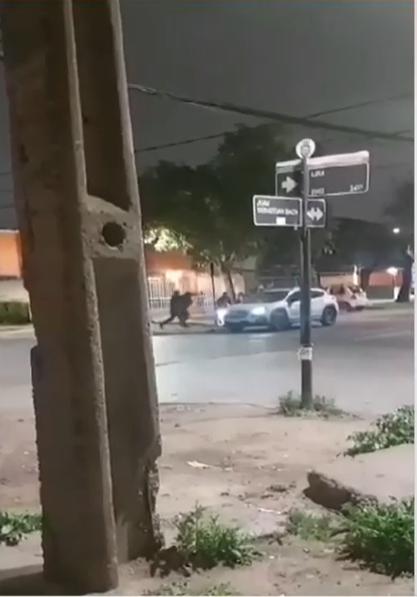 San Joaquín: Vecino graba robo de un auto en la vía pública