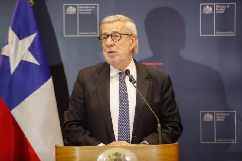 Agencia Uno - Canciller Alberto van Klaveren