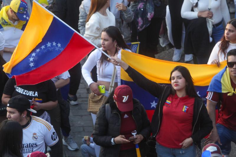 Agencia Uno - Venezolanos en Chile