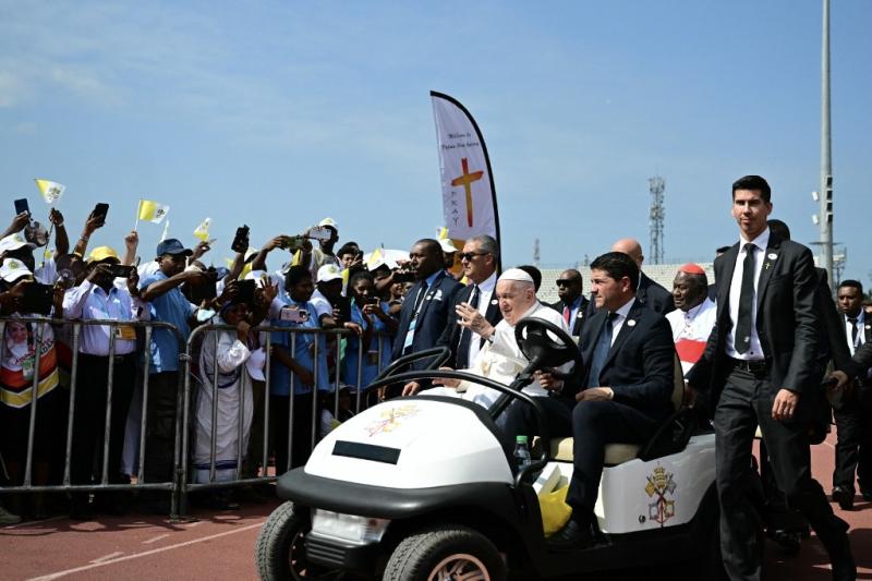 "Este no es un trabajo fácil", dice el papa Francisco en su gira por Asia-Pacífico