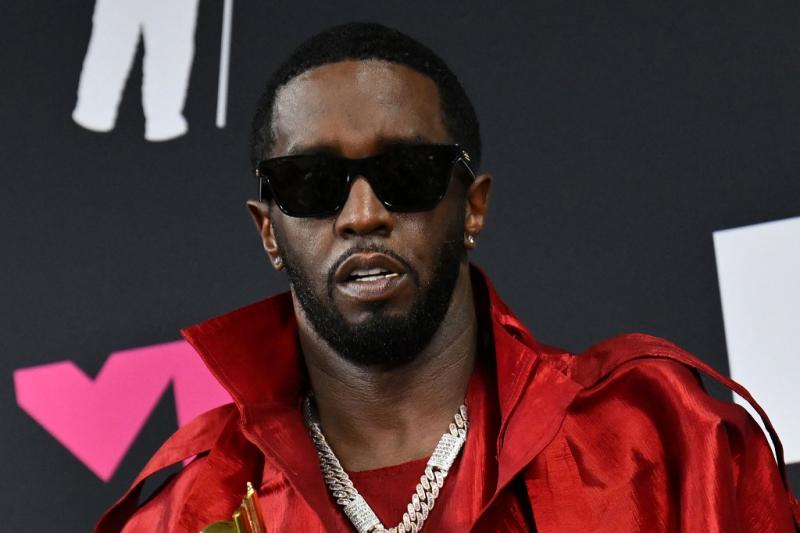 Sería un "depredador sexual": Detienen a rapero Sean "Diddy" Combs