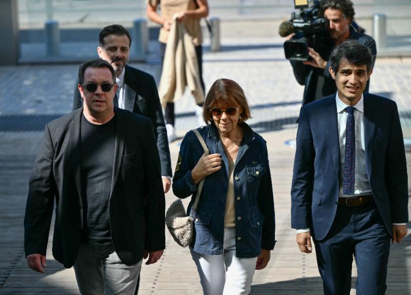 Ministro francés apoya legislar sobre el consentimiento en pleno juicio del caso Pelicot