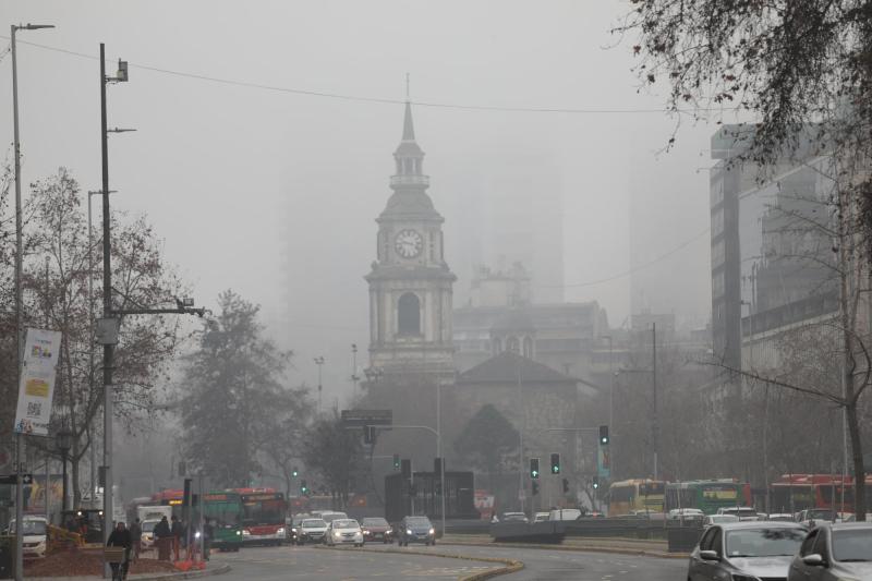 Agencia Uno - Probabilidad de lluvia y frío en Santiago