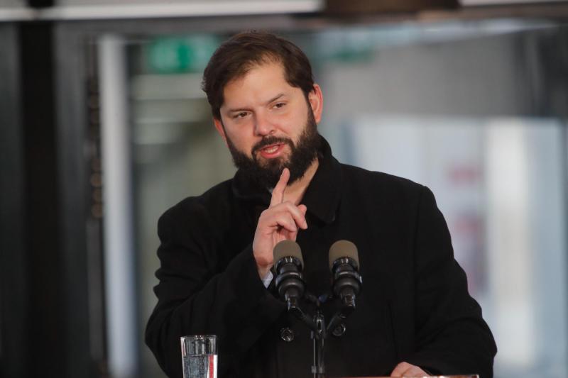 Agencia Uno - Gabriel Boric condenó nuevo ataque de Israel a refugio que dejó 18 muertos en Gaza