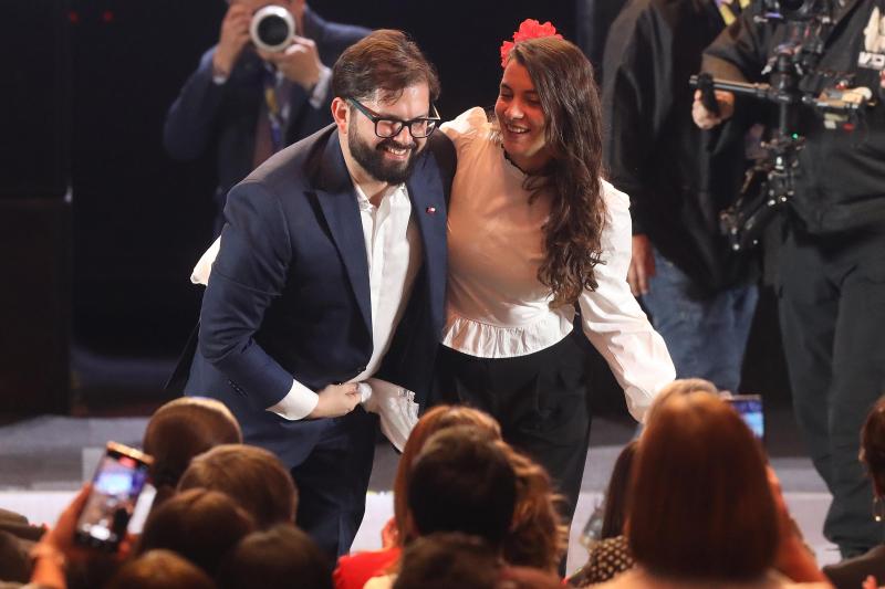 Paula Carrasco es la nueva pareja del Presidente Boric - Crédito: Agencia UNO