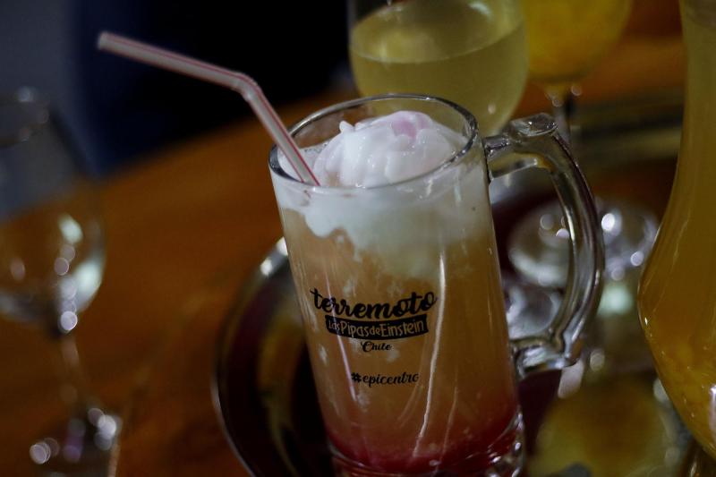 Agencia Uno - Pipeño, el ingrediente estrella del terremoto