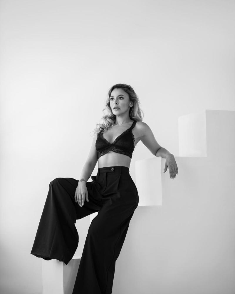 Carla Pardo realizó impactante sesión de fotos - Créditos: @carlapardolizana