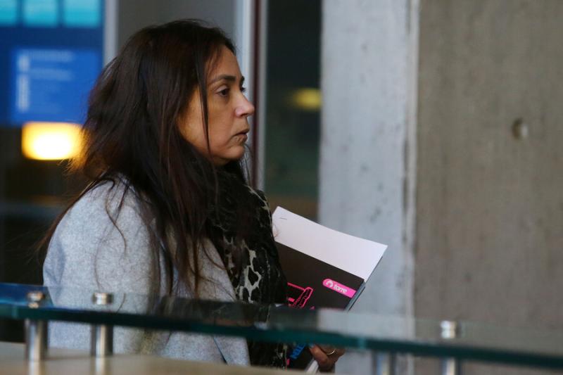 Aton - Leonarda Villalobos