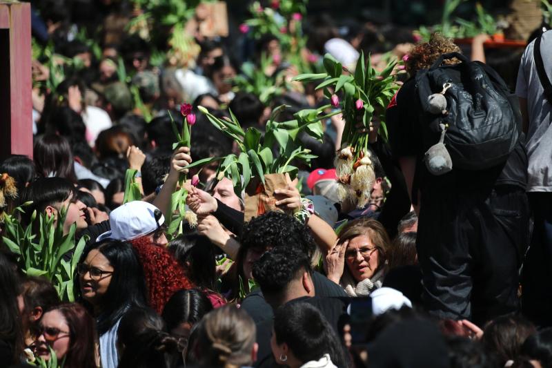 Aton - "Día del Tulipán" en Las Condes