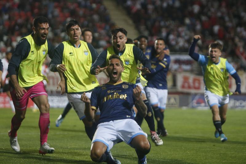 Joaquín Larrivey recibirá la ciudadanía chilena - Créditos: Photosport