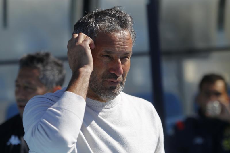 Miguel Ponce dejó de ser el DT de Unión Española - Crédito: Photosport