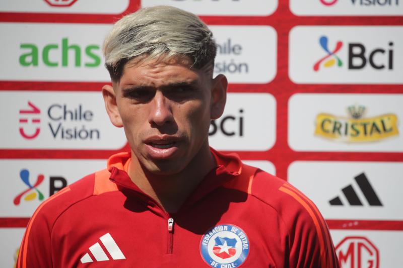 Carlos Palacios quiere mostrar su buen momento deportivo en la Roja - Créditos: Photosport