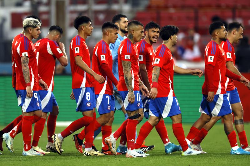 La Roja tendrá complejos partidos en Eliminatorias Sudamericanas - Créditos: Photosport