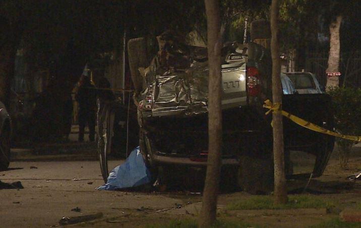 Hombre creyó ser perseguido por Carabineros en Cerro Navia: Chocó contra un poste y murió