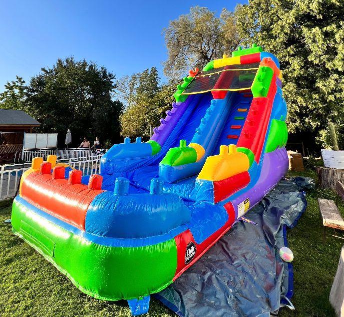 Gentileza - Sensual Spiderman sufrió estafa al intentar vender juego inflable