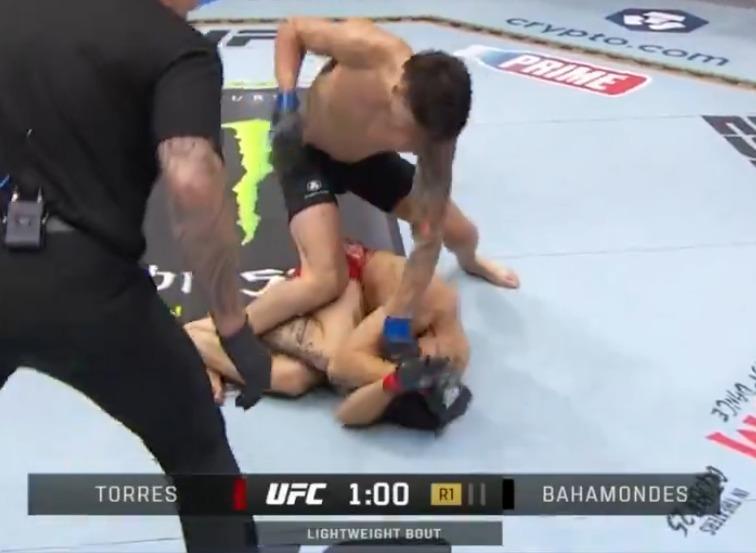 Ignacio Bahamondes brilló en la UFC 306 - Crédito: X @espnmma