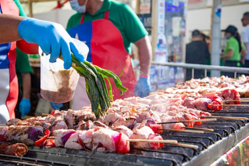 Agencia Uno - El plan de la IA para disfrutar de las Fiestas Patrias sin culpa