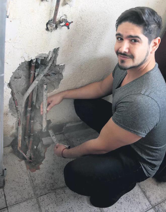 LUN - Gasfiter usó ácido muriático en una cañería e inundó al vecino: los reparos superaron los 500 mil pesos