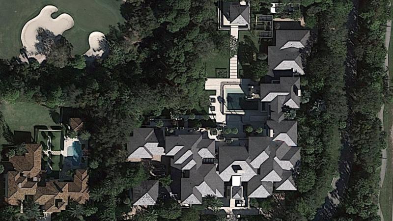 Michael Jordan vendió su lujosa mansión - Google Maps
