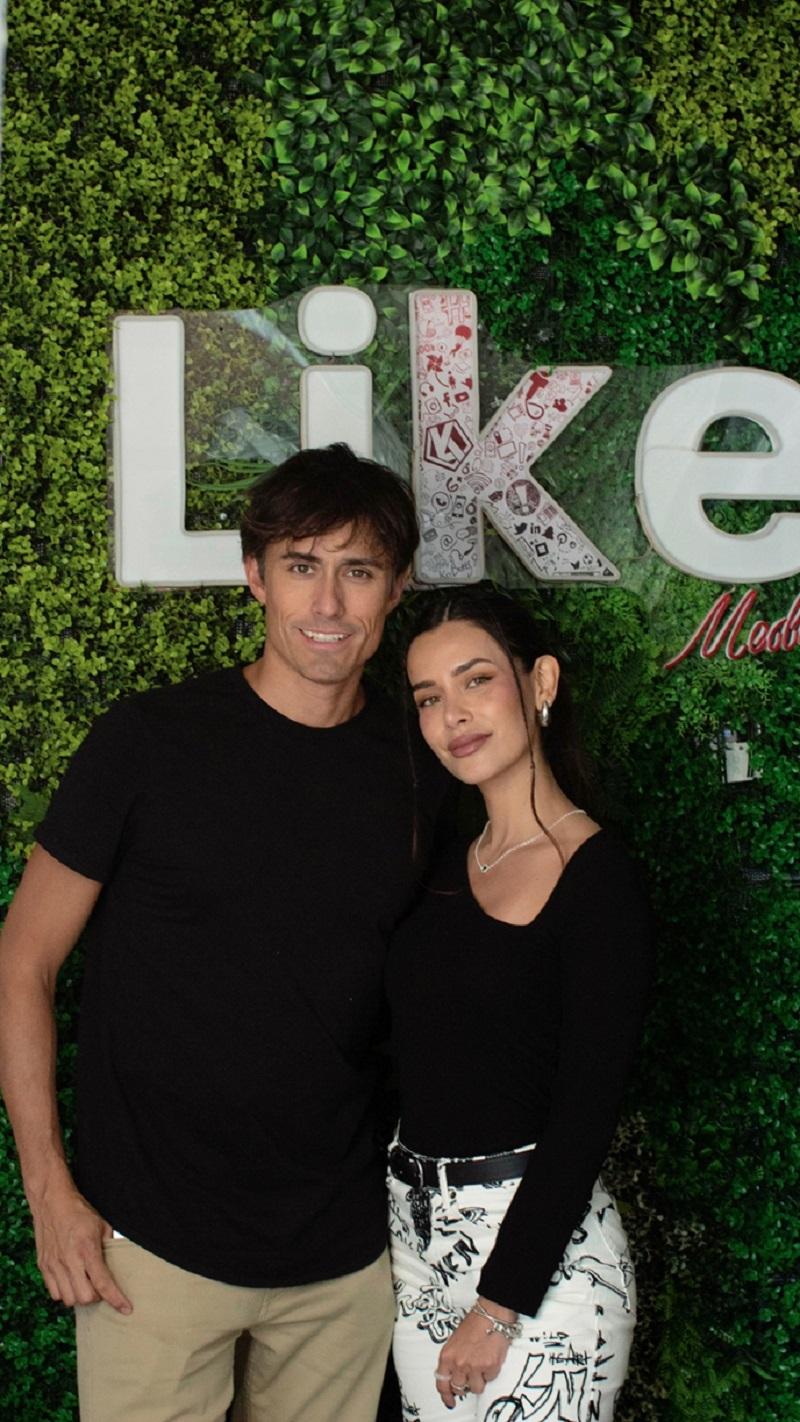 Youtube (Sin Retoque) - Roberto Cox y Camilísima